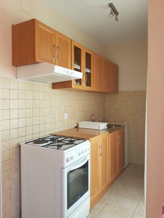 Apartments Mara Novi Vinodolski Exterior photo